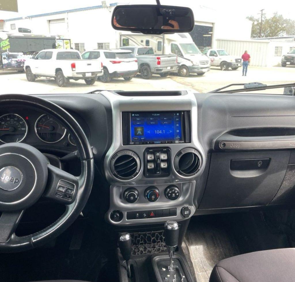 2014 Jeep Wrangler - Photo 9